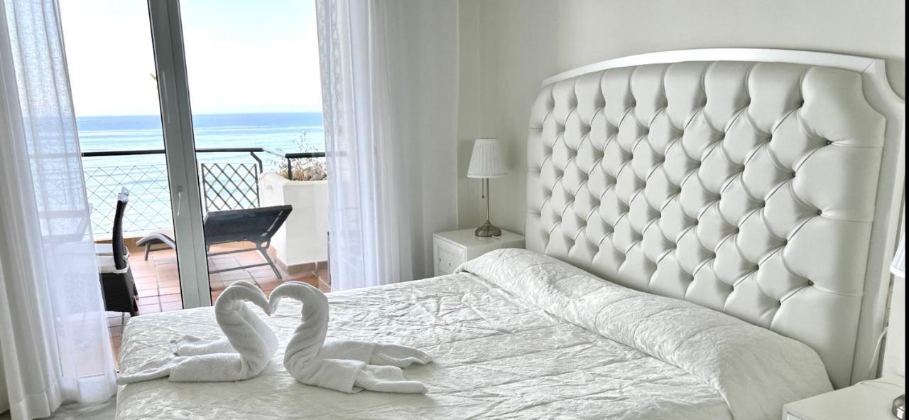 Mi Capricho C16 Beachfront Apartment Sitio de Calahonda Екстер'єр фото