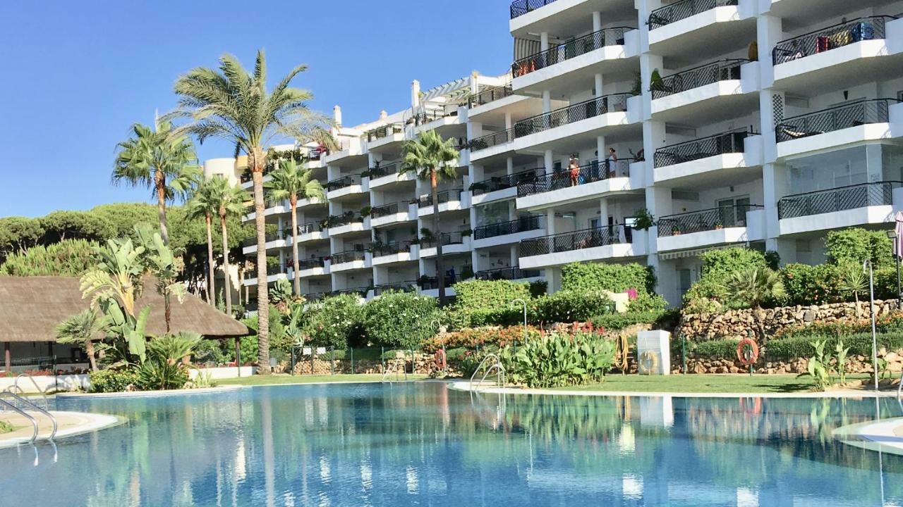 Mi Capricho C16 Beachfront Apartment Sitio de Calahonda Екстер'єр фото